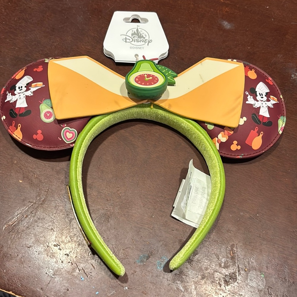 Disney California Adventure 2024 Food & Wine Festival Minnie Ears Loungefly NWT